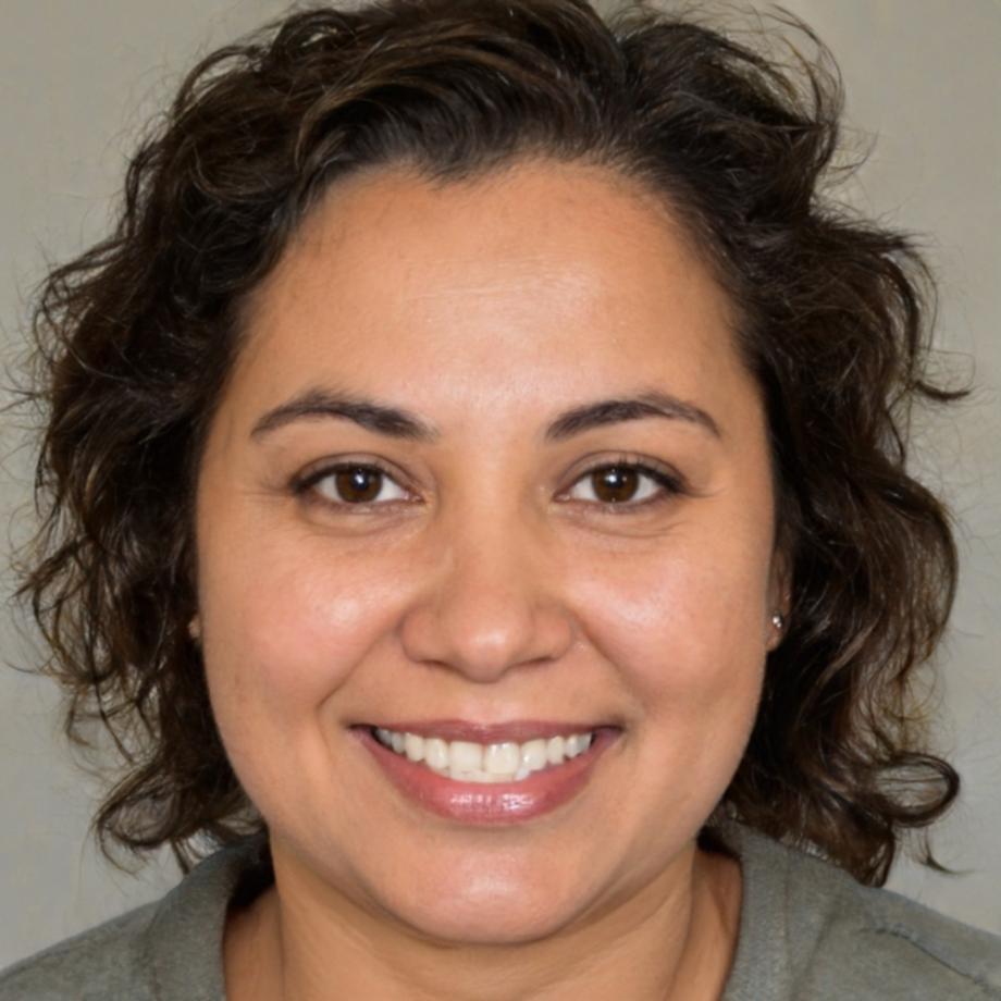 Dra. Carmen Ruiz